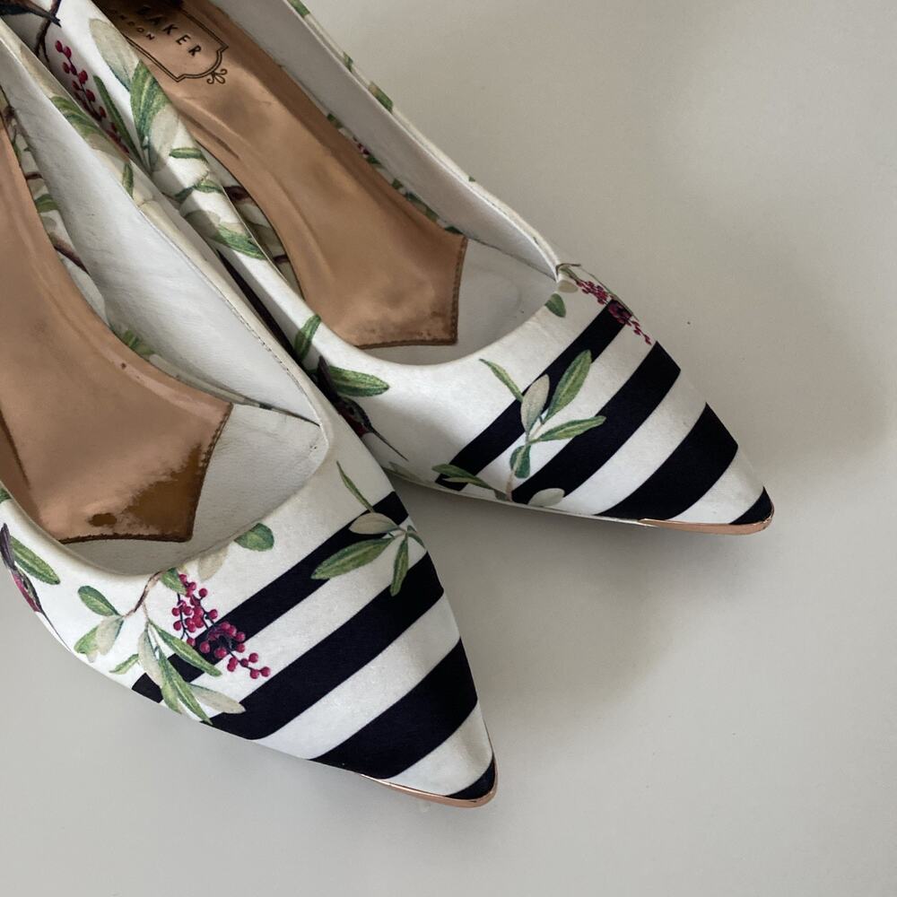 Ted Baker White Floral Hummingbird Pointed-Toe Heels - Picture 3 of 10